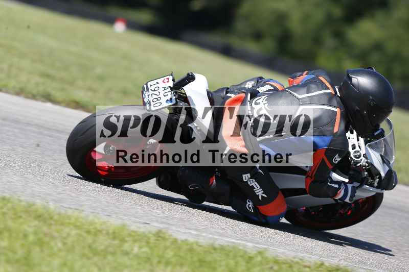 Archiv-2025/42 07.08.2025 Peter Studer Girls Day ADR/Gruppe orange/backside